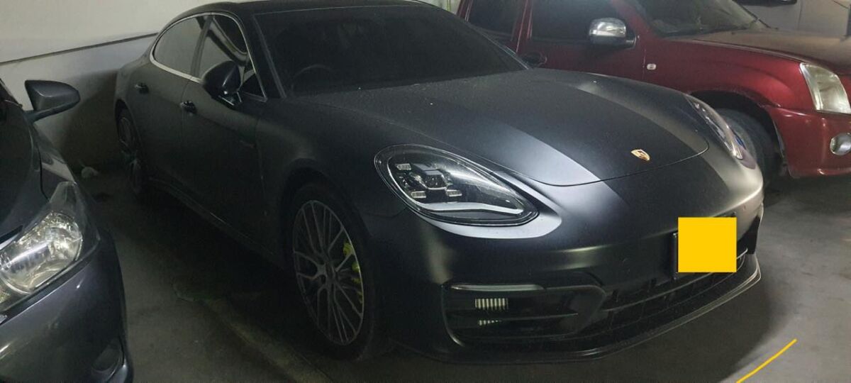 เช็คระบบแอร์porsche panamera s e-hybrid ที่ทำงานลูกค้า